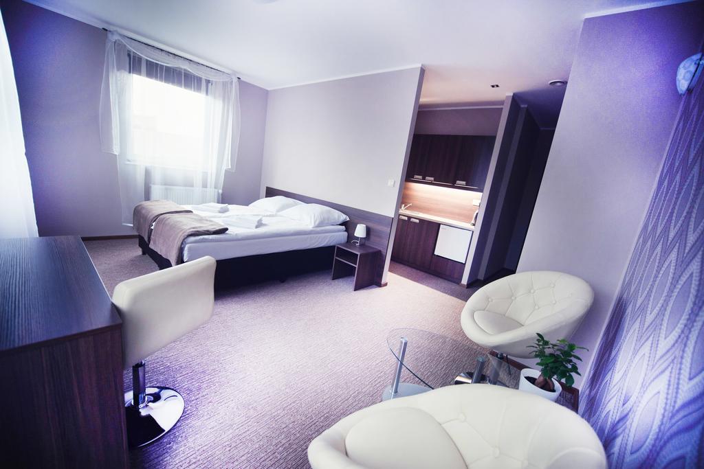 Makara Hotel Katowice Room photo
